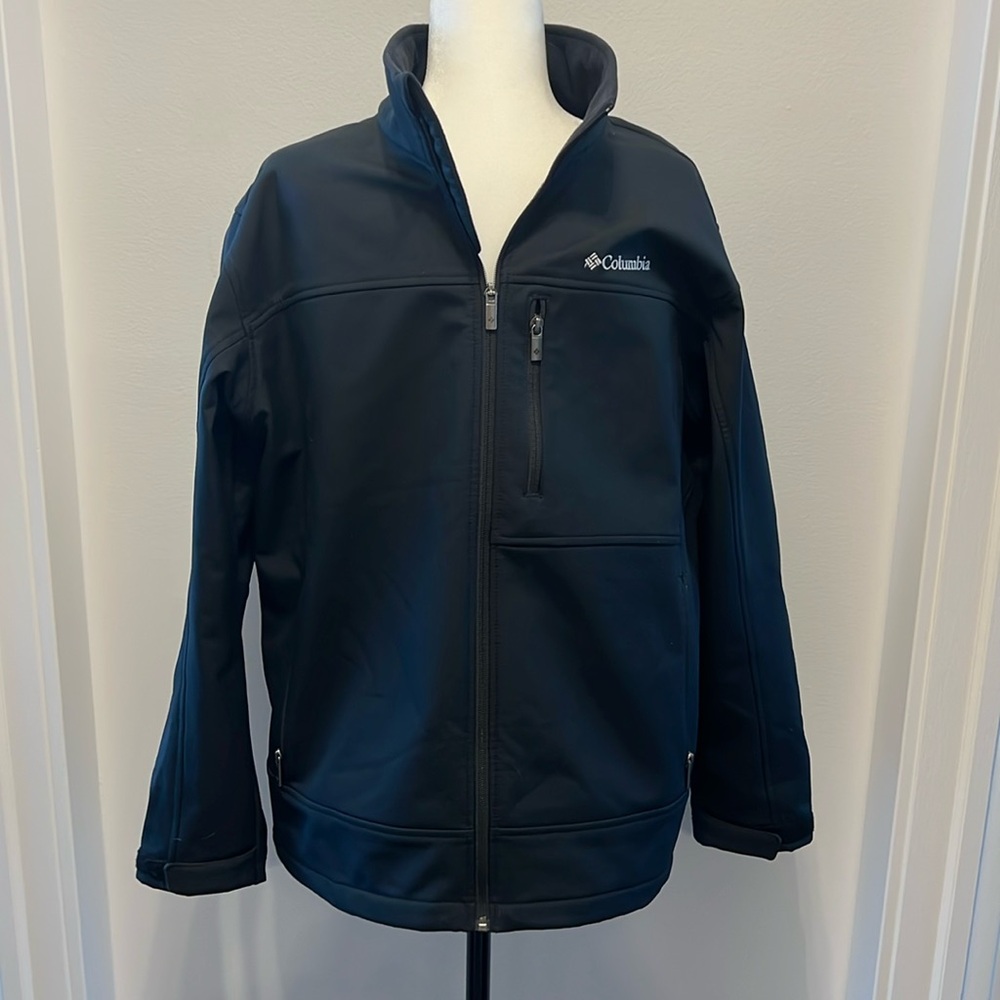 Columbia Men’s soft shell jacket